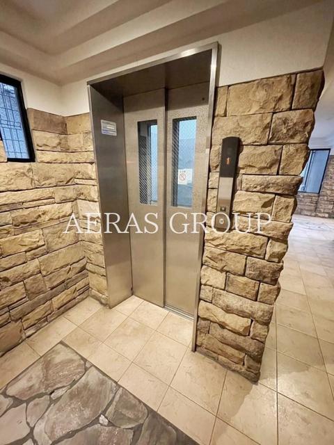 その他　エレベーター付き