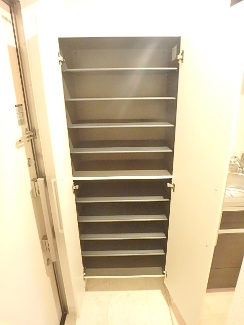 玄関　同シリーズ参考写真