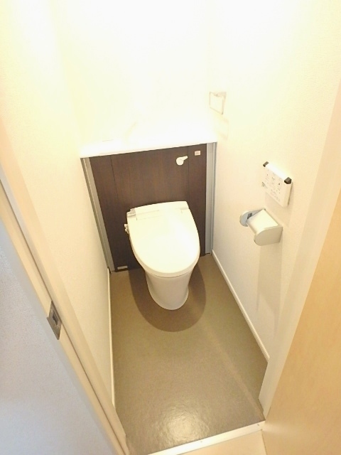 トイレ　同シリーズ参考写真