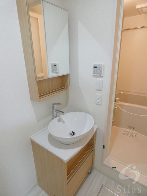 洗面設備　同仕様