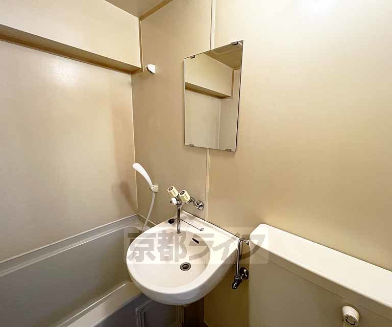 洗面設備　歯磨きはこちらで