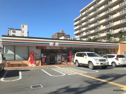 コンビニ　セブン‐イレブン 大阪友渕町３丁目店（コンビニ）まで512m