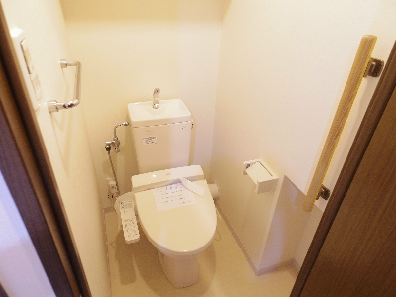 トイレ　ウォシュレット