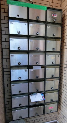 エントランス　メールBOX☆