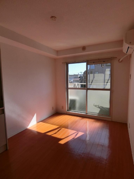 居室・リビング　※別部屋参考写真☆南向き・2階以上☆