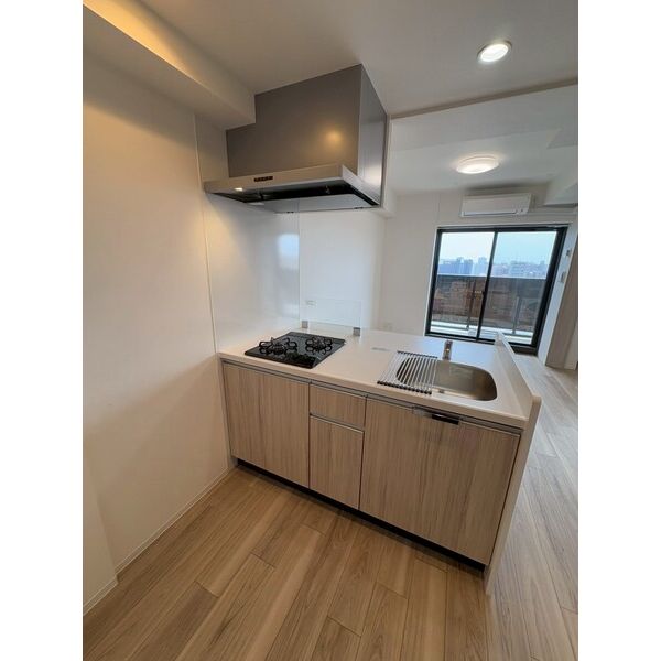 キッチン　※別部屋の参考写真、現況優先※