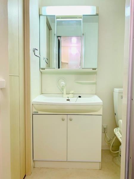 洗面設備　※別部屋写真参照