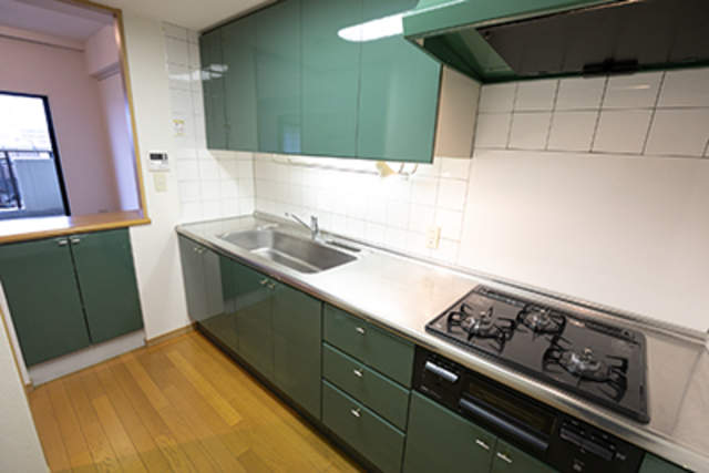 キッチン　※写真は同タイプ住戸です。