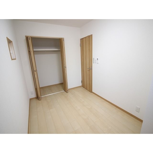 その他部屋・スペース　同建物の別部屋の写真です。