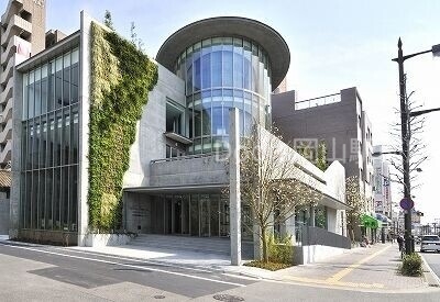 銀行　おかやま信用金庫内山下支店（銀行）まで221m