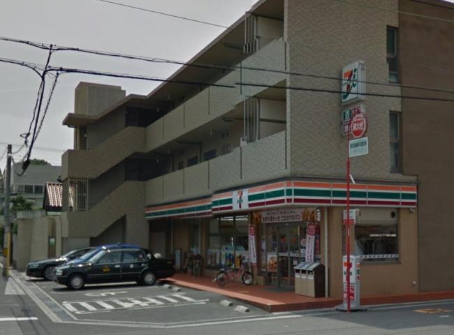 コンビニ　セブンイレブン（コンビニ）まで399m