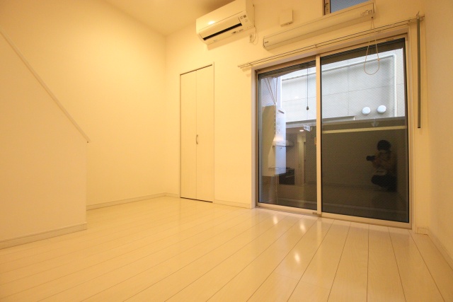 居室・リビング　※別室の参考写真の為、現況優先です。