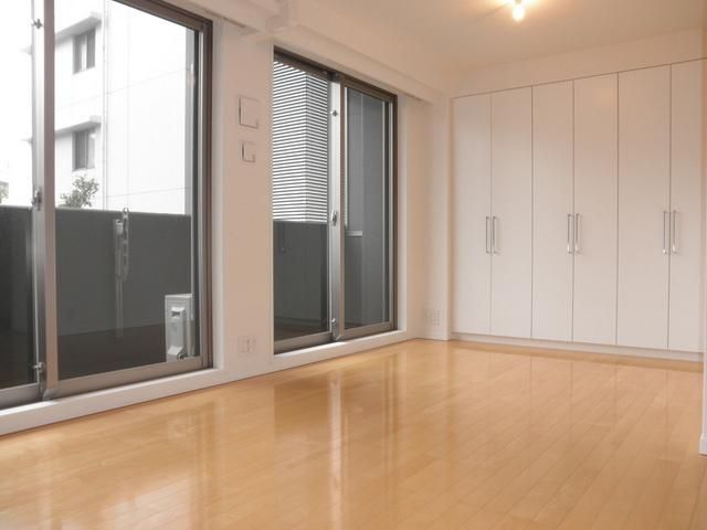 居室・リビング　開放感のある居室