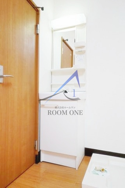 洗面設備　独立洗面台です。