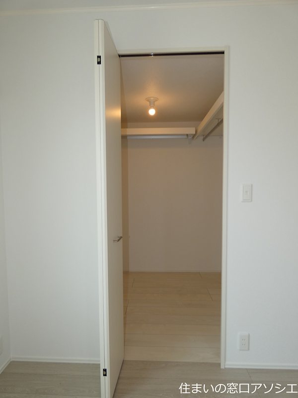 収納　ウォークインクローゼット