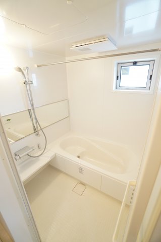 バス・シャワールーム　※同物件・同タイプの写真です。