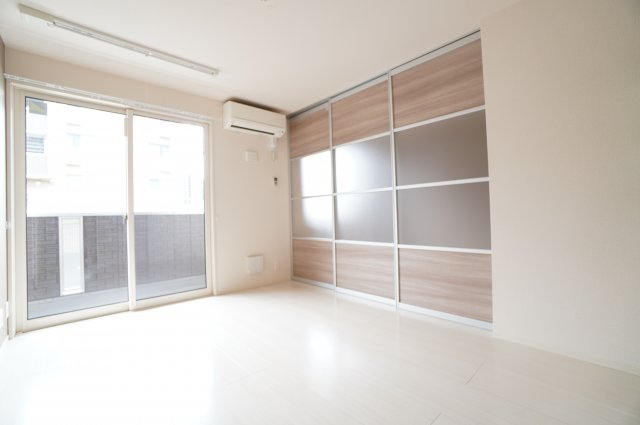 居室・リビング　※同物件・同タイプの写真です。