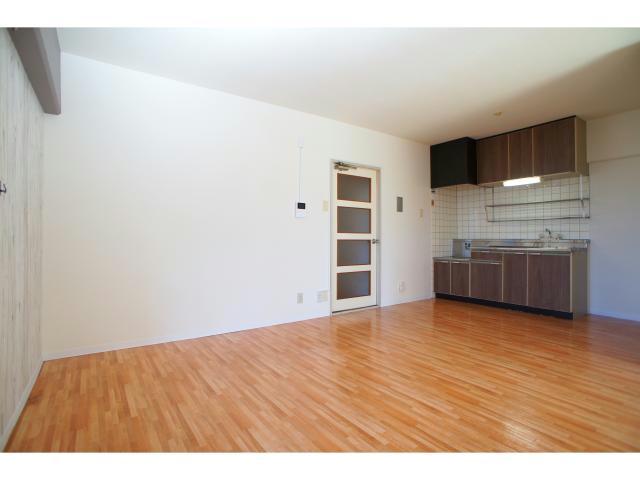 その他設備　ゆったりとした広さのリビング