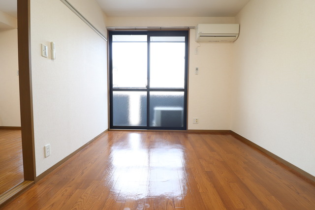 その他部屋・スペース　エアコン付き