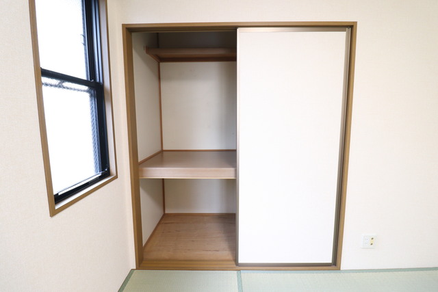 収納　押し入れ