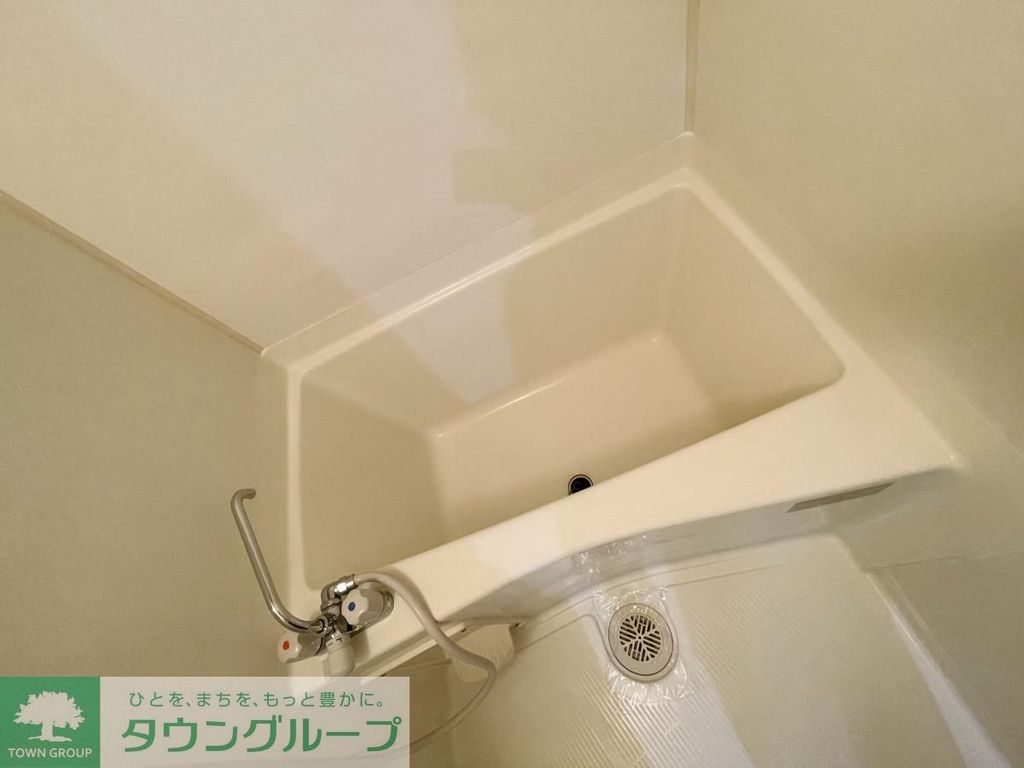 バス・シャワールーム　同物件別部屋写真