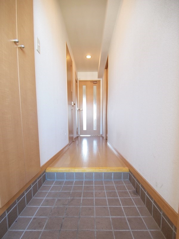 玄関　お部屋もきれいです