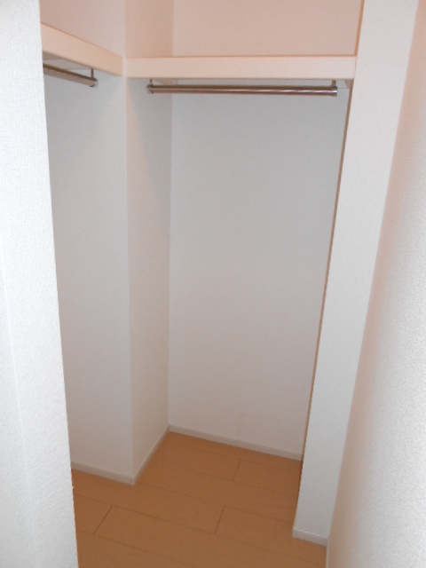 収納　寝室内収納（ウォークインクローゼット）完備