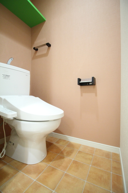 トイレ　洗浄機能付き♪