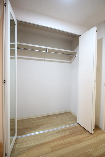 収納　姿見付の収納（＾＾）