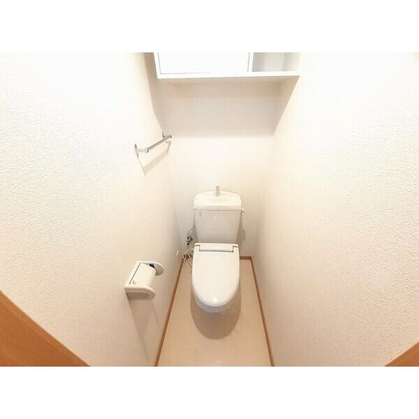 トイレ　他号室のお写真です。参考にご覧下さい。