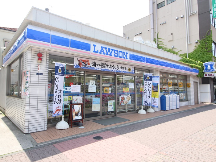 コンビニ　ローソン（コンビニ）まで61m