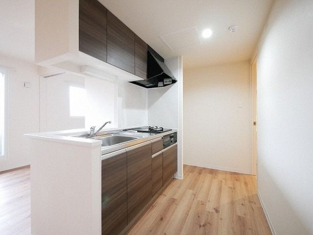 キッチン　同物件別室のお部屋です