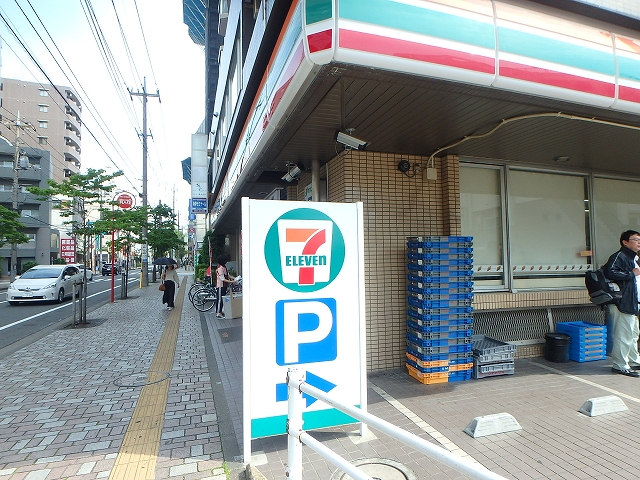 コンビニ　セブンイレブン相模大野駅南店（コンビニ）まで491m