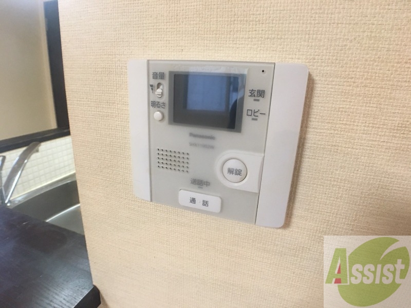 セキュリティ　ＴＶモニター付インターホンです。来客者の顔が見えるので安心！