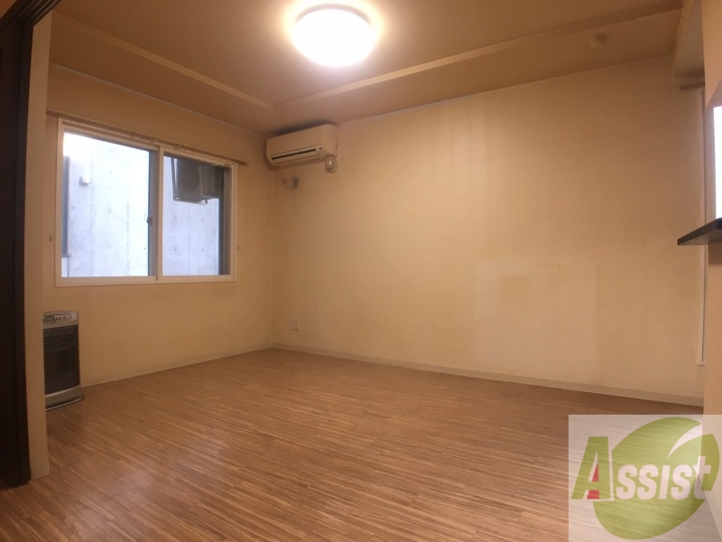 居室・リビング　広くてキレイなお部屋が広がっていて、充実した生活が送れそう。