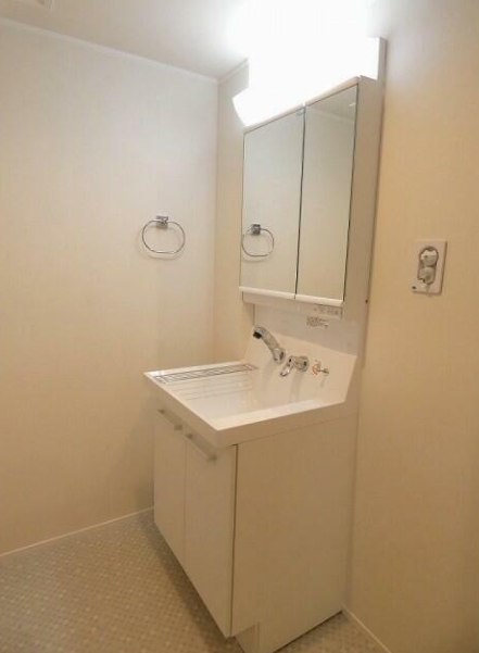 洗面設備　洗面所です