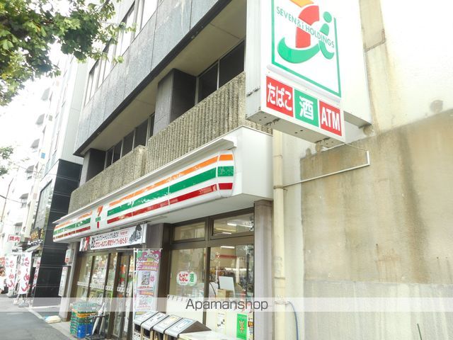 コンビニ　セブンイレブン（コンビニ）まで379m