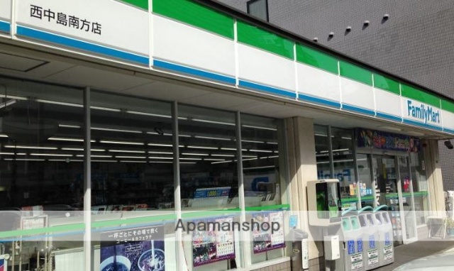 コンビニ　ファミリーマート（コンビニ）まで213m