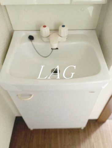 洗面設備　独立洗面台です。