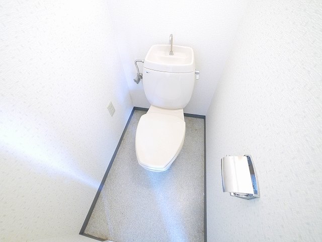 トイレ　落ち着いたトイレです