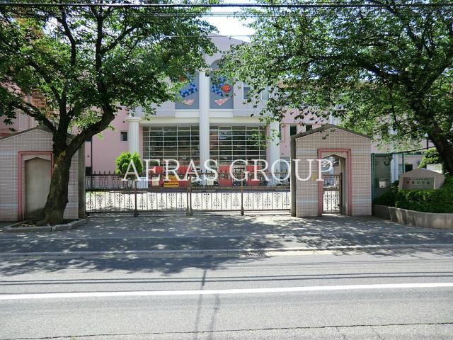 小学校　国立埼玉大学教育学部附属小学校（小学校）まで282m