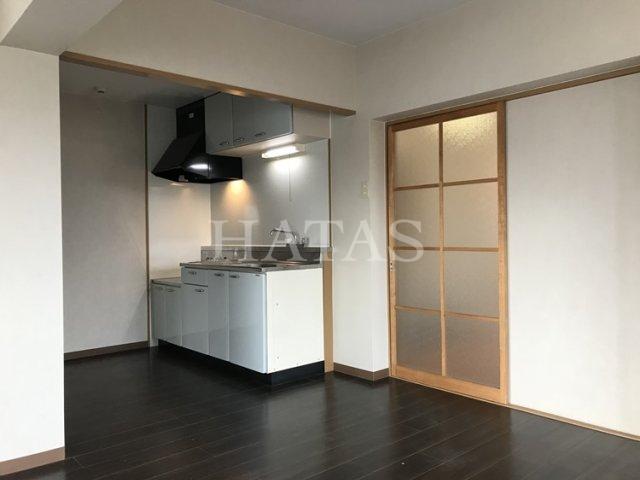 居室・リビング　同物件別部屋