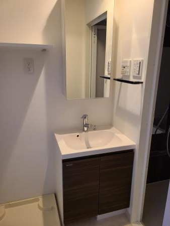 洗面設備　使いやすい洗面所です