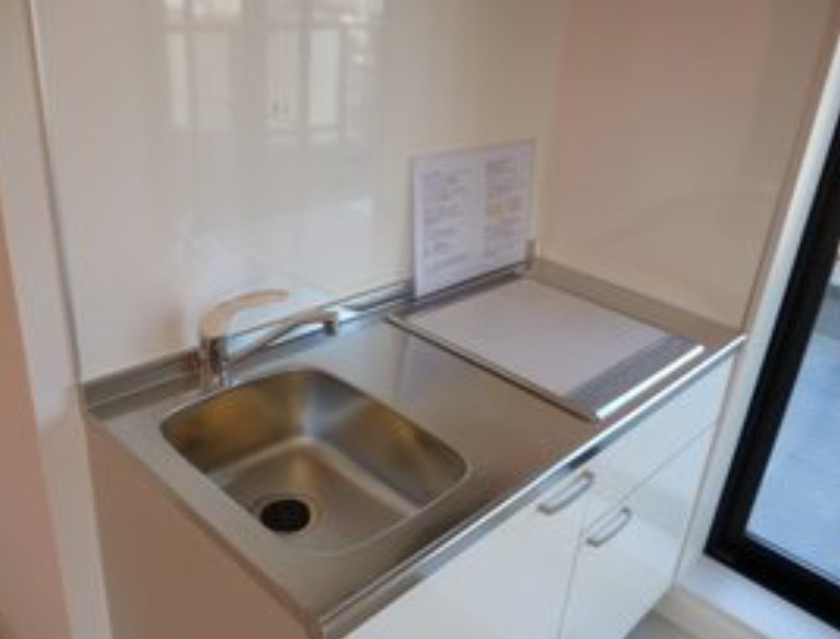 キッチン　※別部屋参考写真