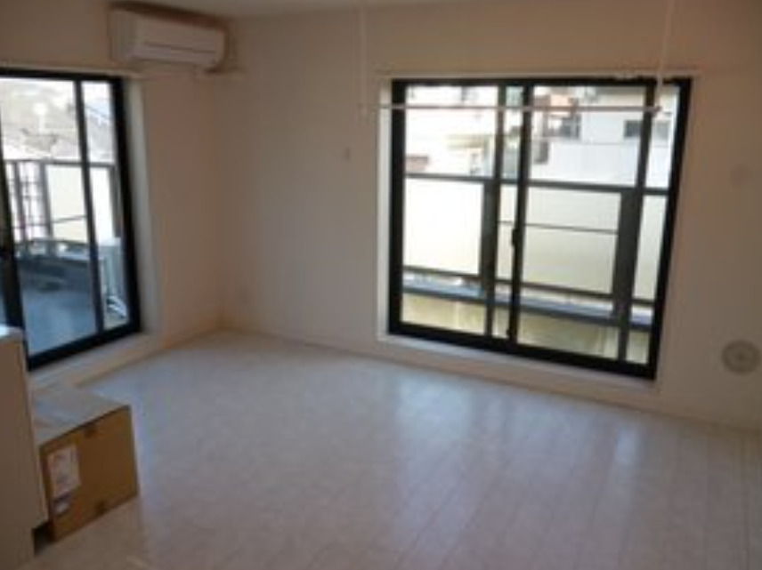 居室・リビング　※別部屋参考写真