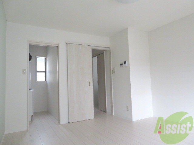 その他部屋・スペース　寝室はございませんがベッドも置けるスペースあります。