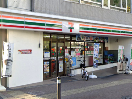 コンビニ　セブンイレブン 東中野駅南店（コンビニ）まで76m