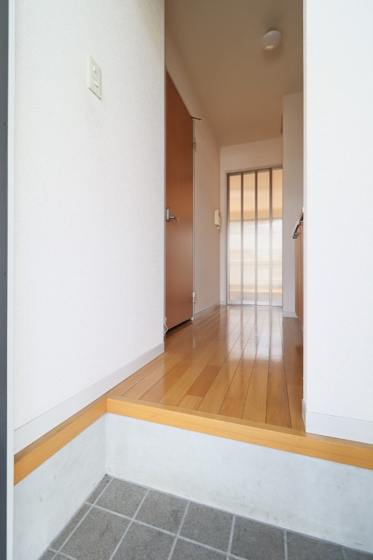 玄関　図面と現状に相違がある場合には現状を優先