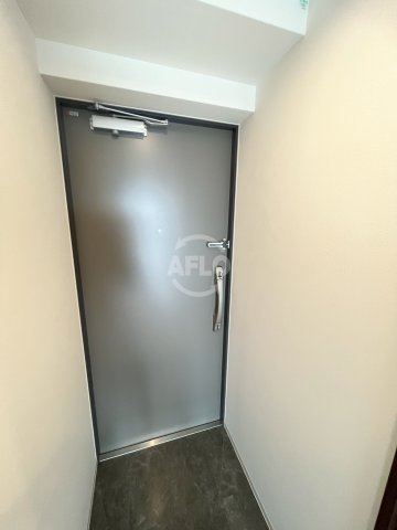玄関　ワールドアイ大阪城EASTII　玄関