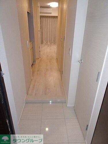 玄関　玄関　※2022年3月撮影